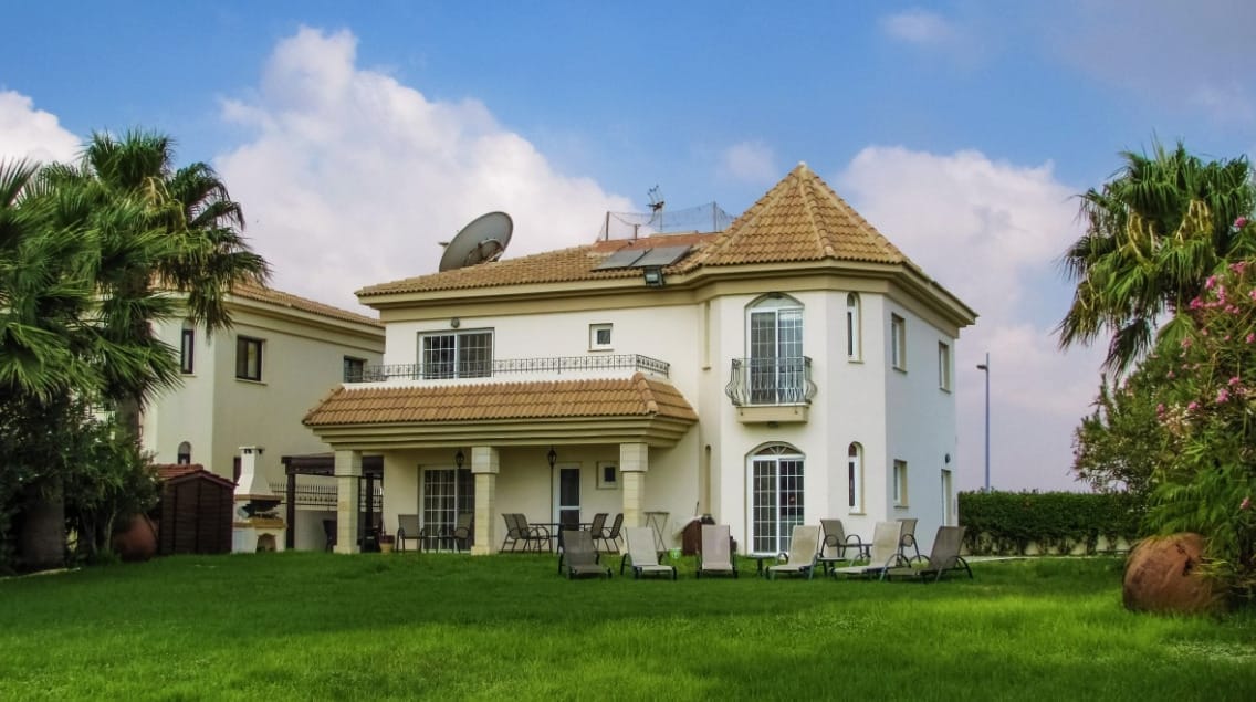 خطوة بخطوة فلل للبيع في مانشستر بريطانيا